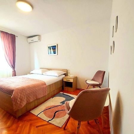 Apartment Fila - Large & Close To The Beach Макарська Екстер'єр фото
